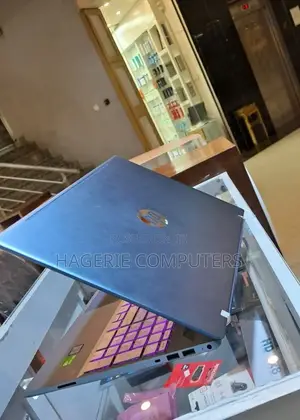 New Laptop HP Pavilion 15-Eh0050wm 8GB Intel Core I5 SSD 512GB