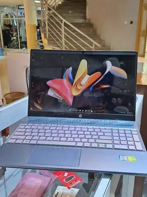 New Laptop HP Pavilion 15-Eh0050wm 8GB Intel Core I5 SSD 512GB