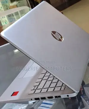 New Laptop HP Stream Notebook 8GB Intel Core I5 HDD 1T