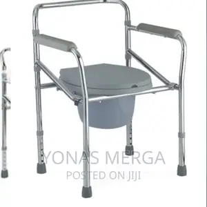 Photo - Commode Toilet Chair Good Stability, and Can Bear 150KG