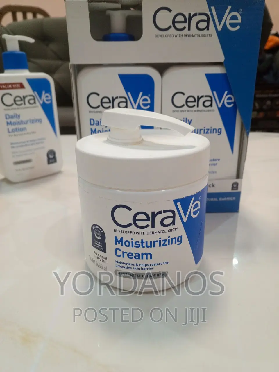 Cerave Moitsurizing Cream