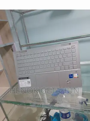 New Laptop HP Pavilion X360 8GB Intel Core I5 SSD 512GB