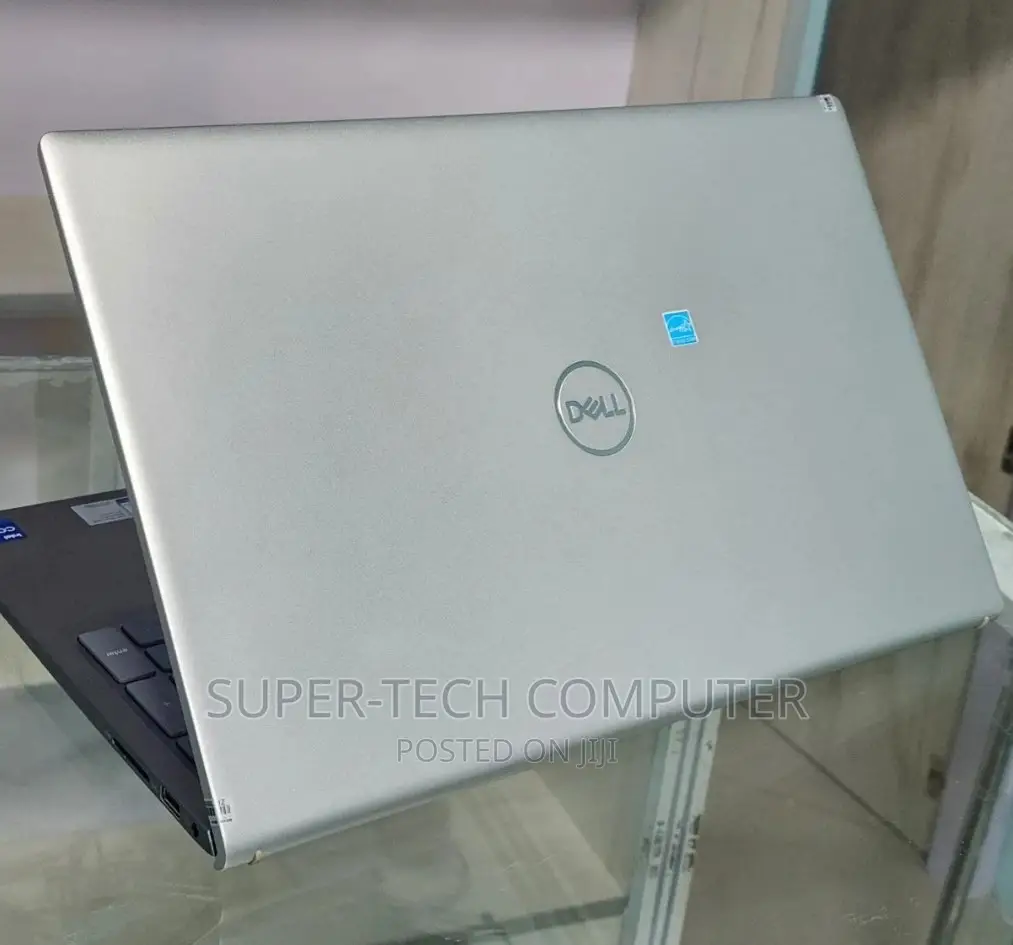 New Laptop Dell Inspiron 15 16GB Intel Core I7 SSD 512GB