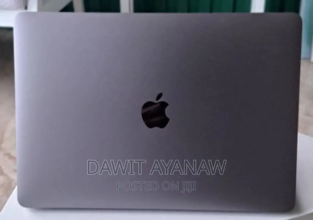 New Laptop Apple MacBook Pro 2019 8GB Intel Core I5 SSD 128GB