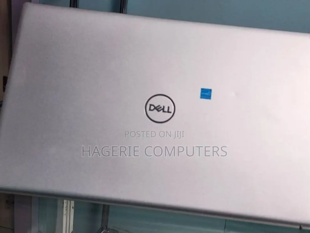 New Laptop Dell Inspiron 15 3565 16GB Intel Core I7 SSD 512GB