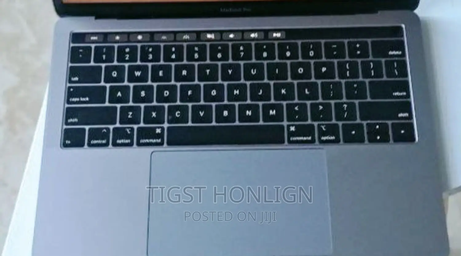 New Laptop Apple MacBook Pro 2019 8GB Intel Core I5 SSD 128GB