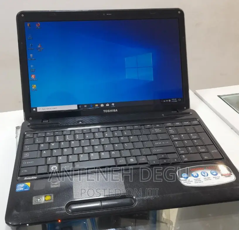 Laptop Toshiba Satellite L600 4GB Intel Core I3 HDD 500GB