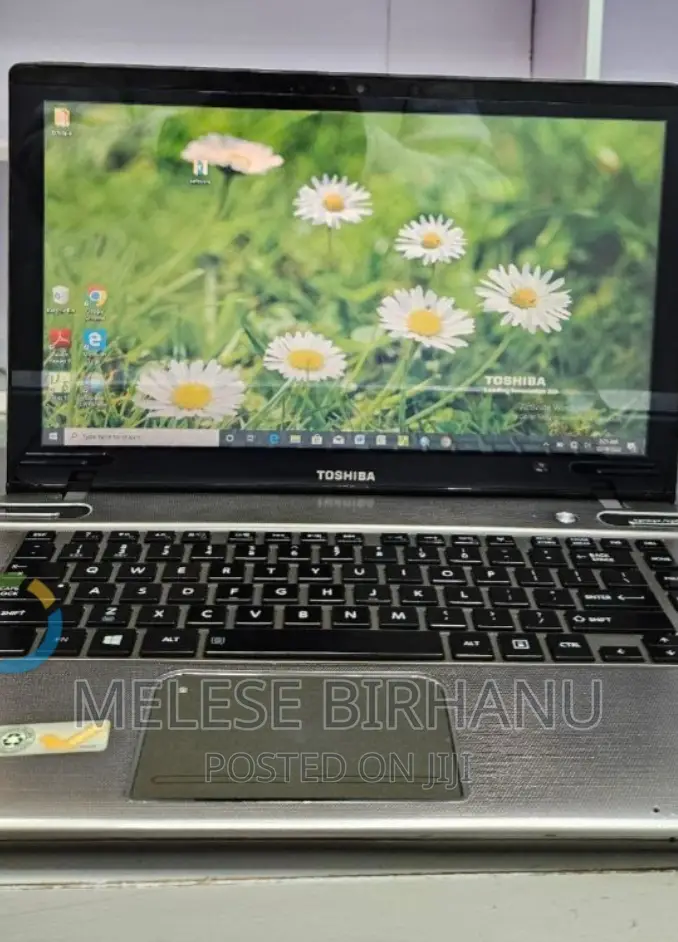 New Laptop Toshiba 8GB Intel Core I5 HDD 700GB