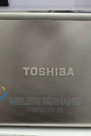 New Laptop Toshiba 8GB Intel Core I5 HDD 700GB