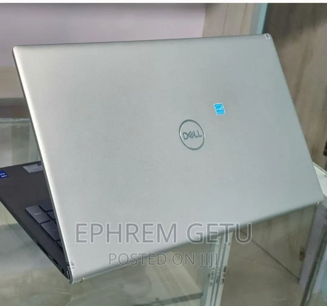 New Laptop Dell Inspiron 15 16GB Intel Core I7 SSD 512GB