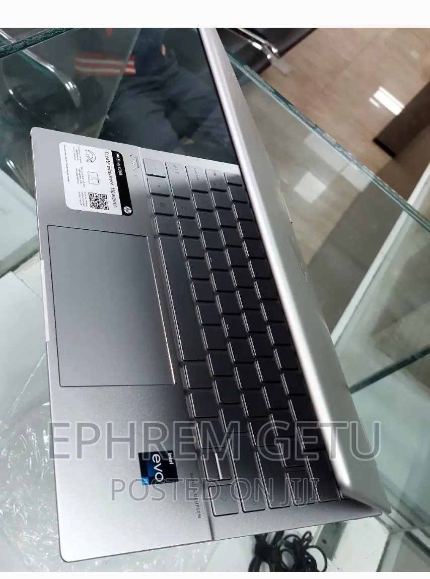 New Laptop HP Envy X360 8GB Intel Core I7 SSD 512GB