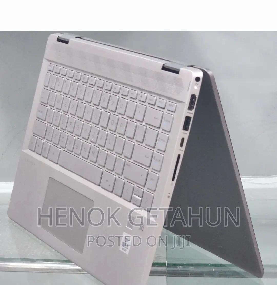 New Laptop HP Pavilion X360 8GB Intel Core I7 SSD 256GB