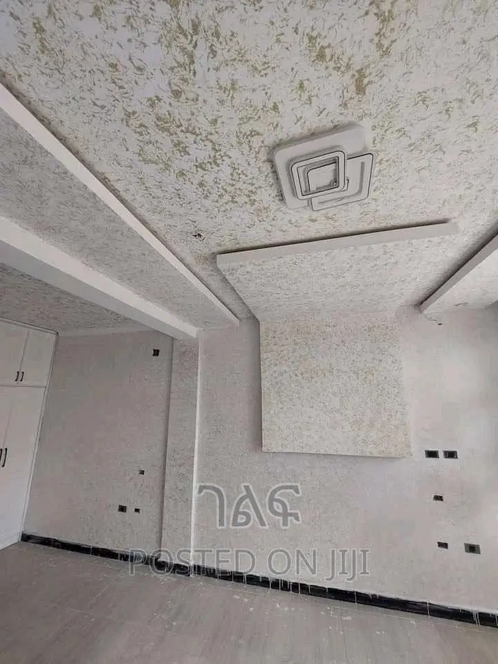 20bdrm Apartment in የግል, Bole for sale