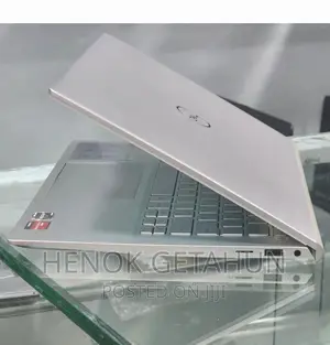 New Laptop Dell Inspiron 14 5000 8GB AMD Ryzen 5 SSD 256GB