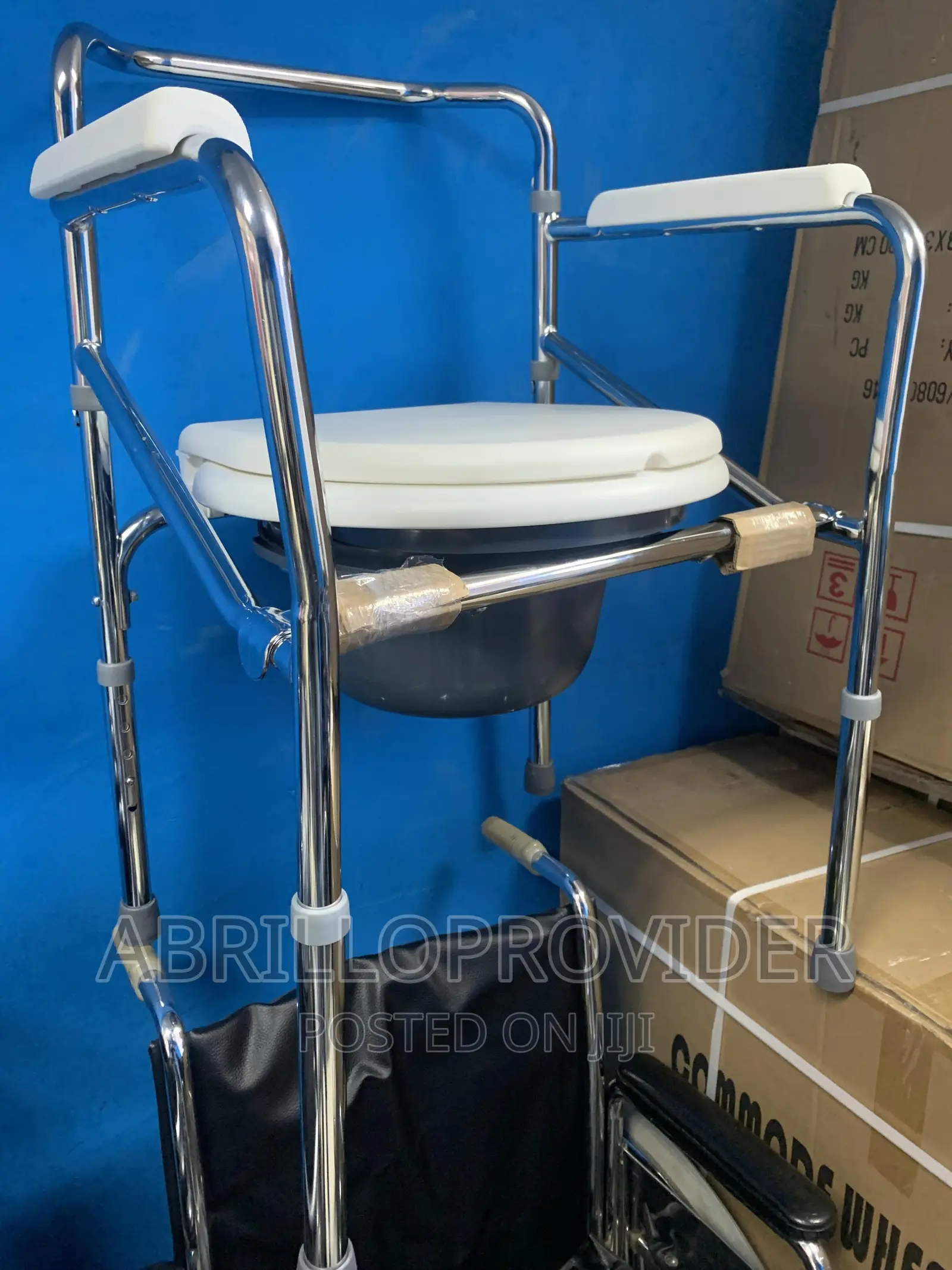 Commode Chair With Extra Wide Seat Opening,Bedside Toilet