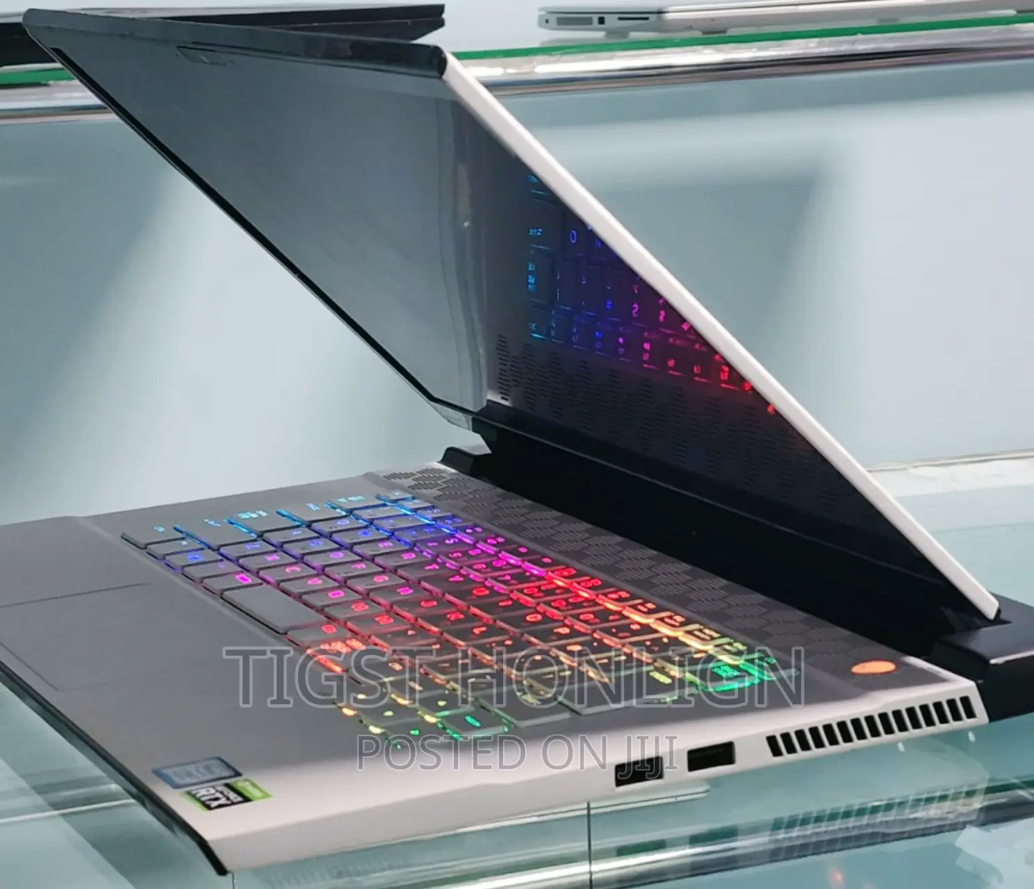 New Laptop Alienware Area-51m 16GB Intel Core I7 SSD 512GB