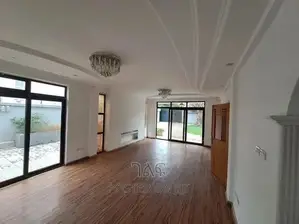 5bdrm House in የግል, Bole for sale