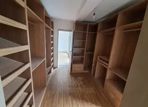 5bdrm House in የግል, Bole for sale