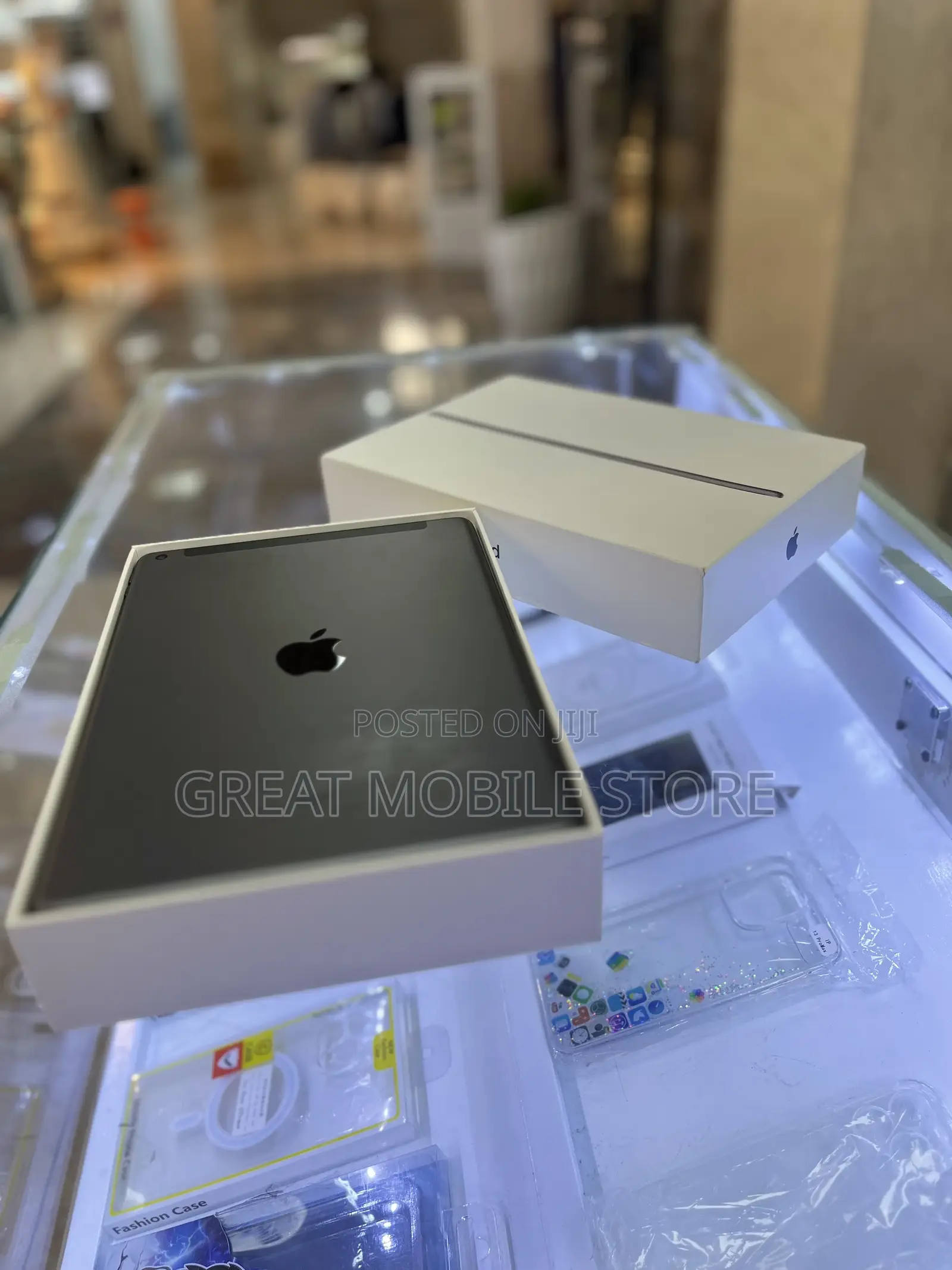 New Apple iPad 10.2 (2021) 256 GB Black