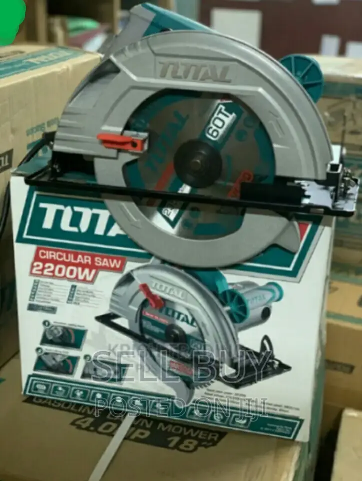 Total Circular 2200w