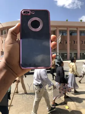 Photo - Apple iPhone 7 Plus 128 GB Black