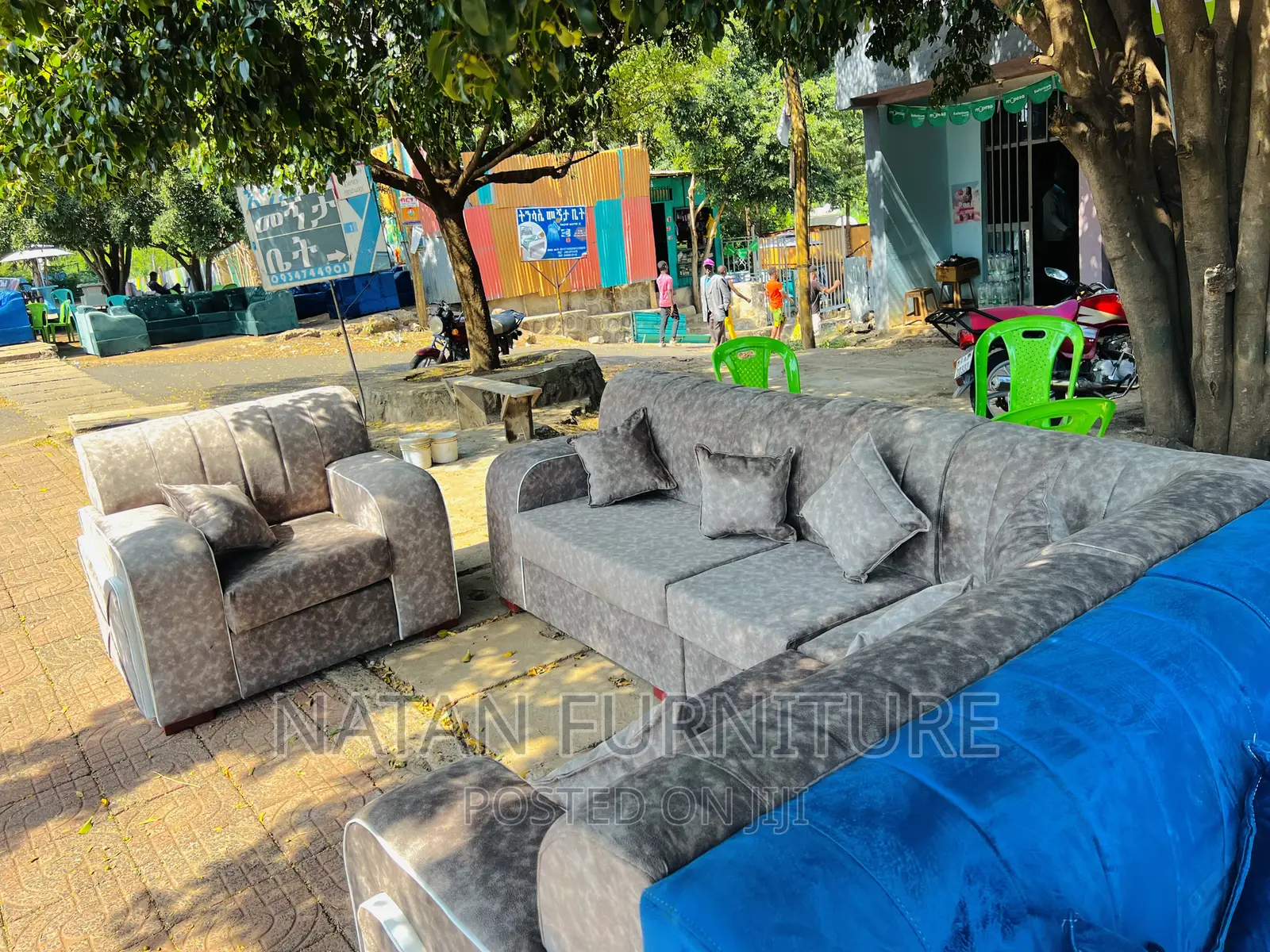 L Shape Corner Sofa Made of Woode Material and Quality Sponj