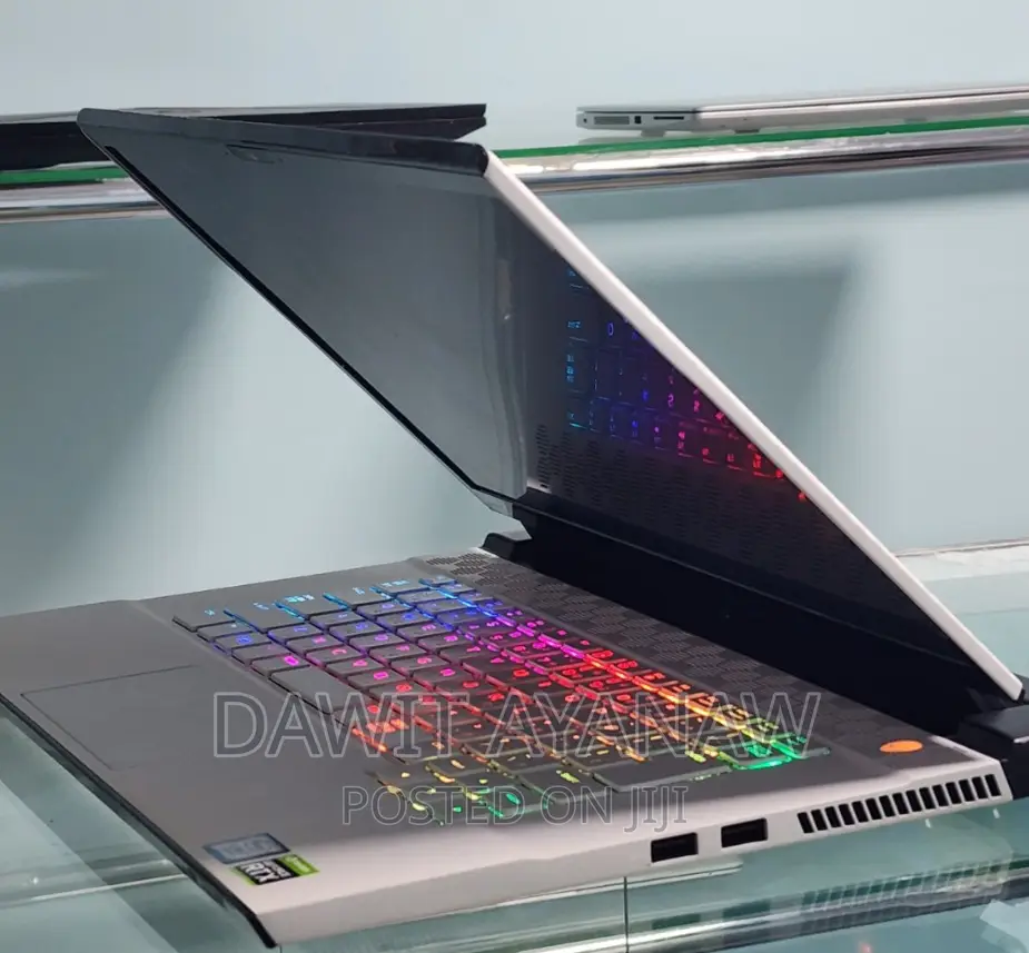 New Laptop Alienware Area-51m 16GB Intel Core I7 SSD 512GB