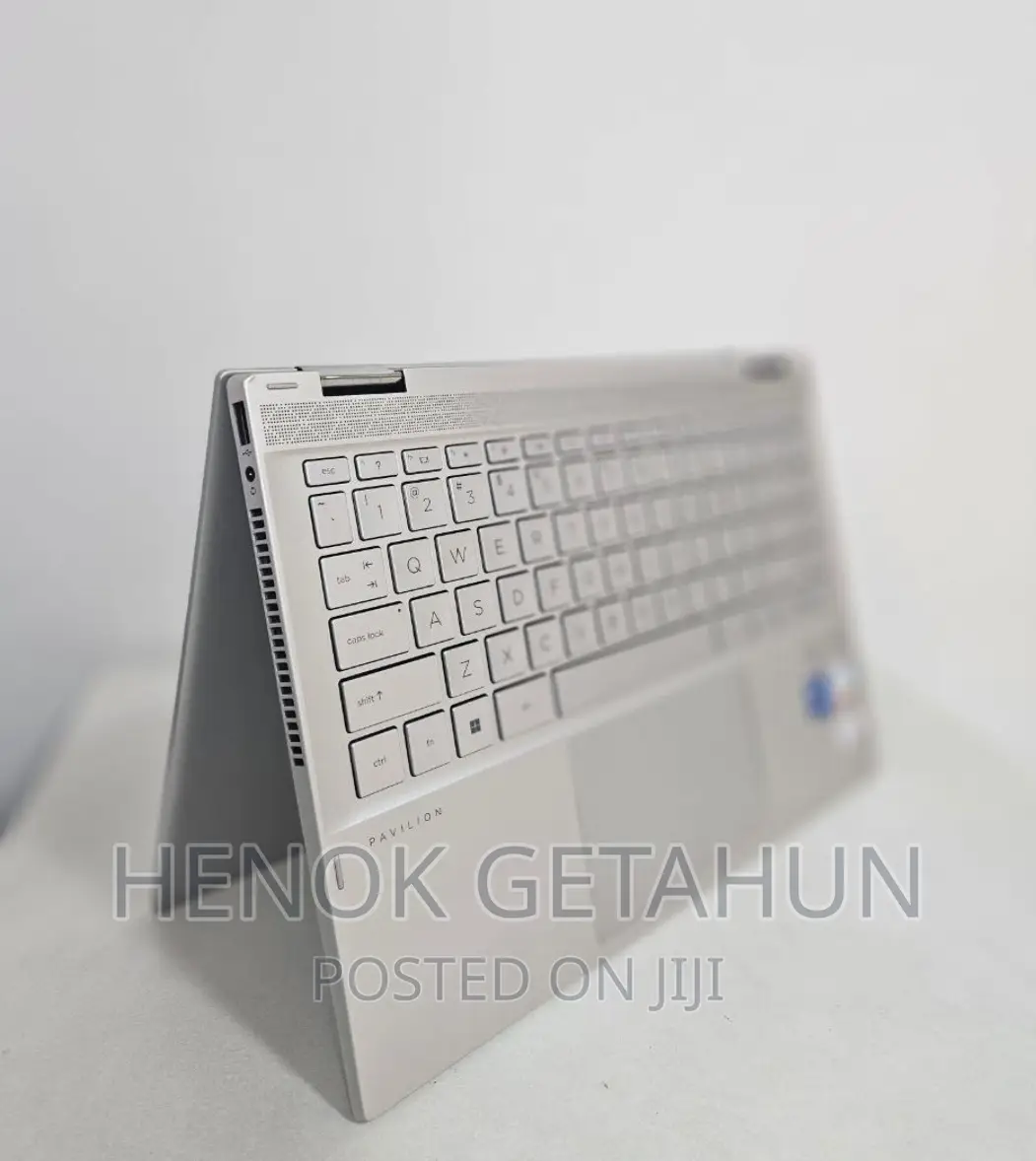 New Laptop HP Pavilion X360 16GB Intel Core I5 SSD 512GB