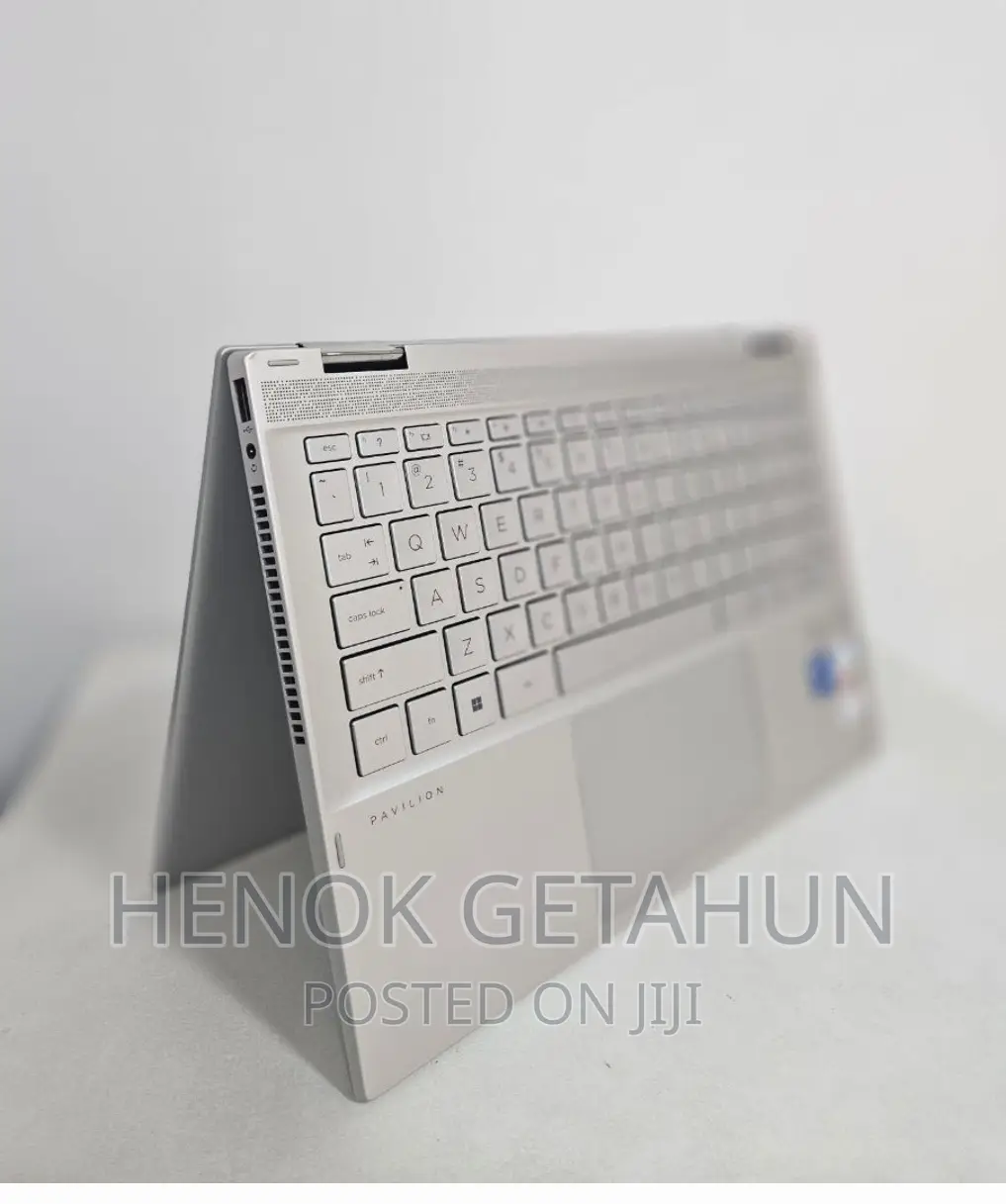 New Laptop HP Pavilion X360 16GB Intel Core I5 SSD 512GB