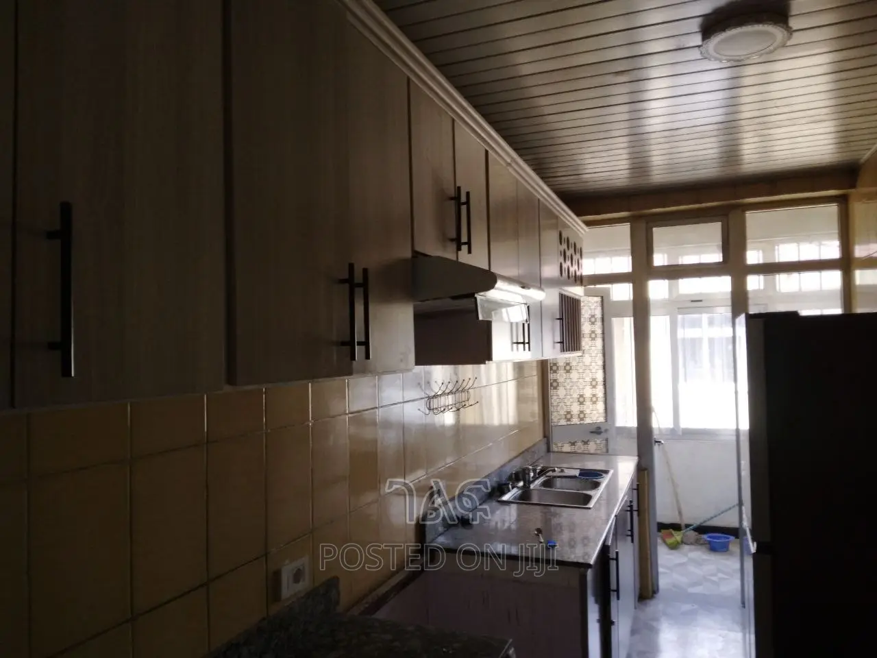 3bdrm Apartment in የግል, Bole for sale
