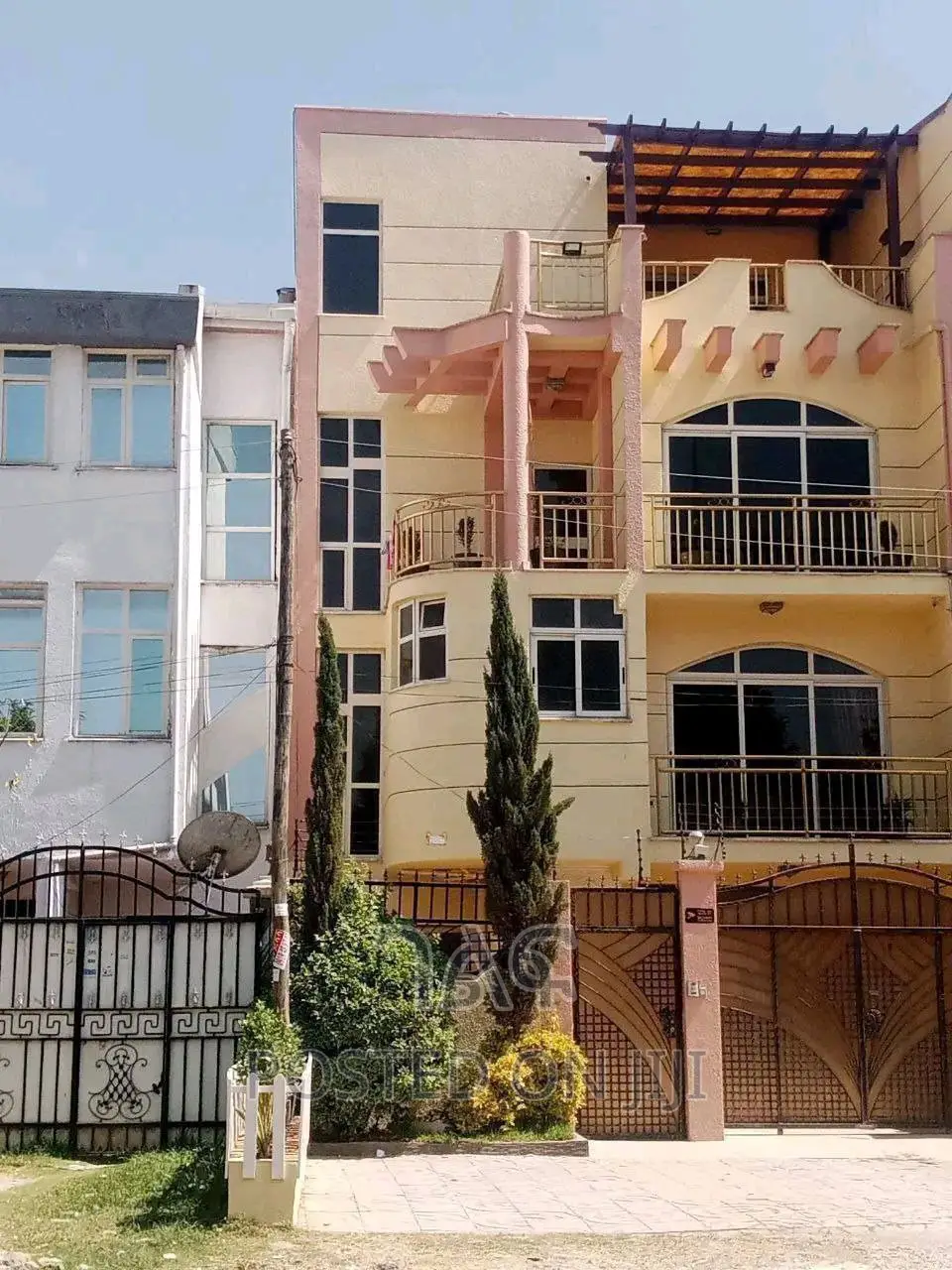 5bdrm House in የግል, Bole for sale