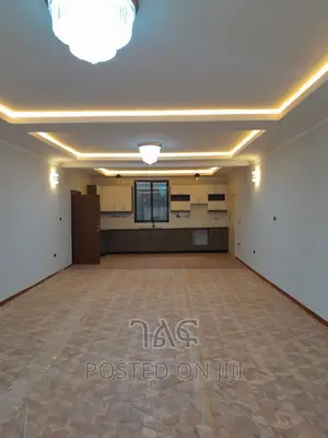 5bdrm House in የግል, Bole for sale