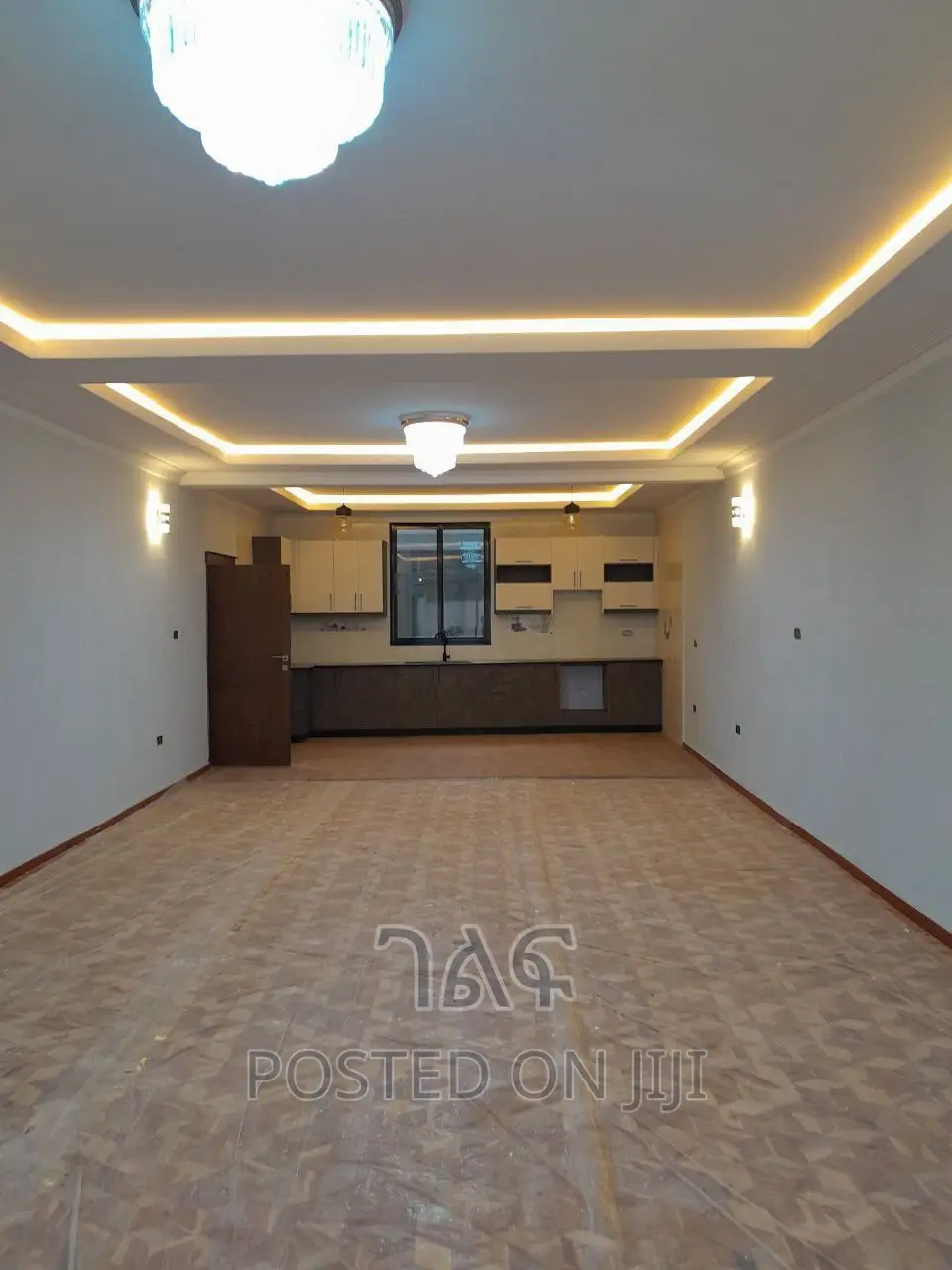 5bdrm House in የግል, Bole for sale