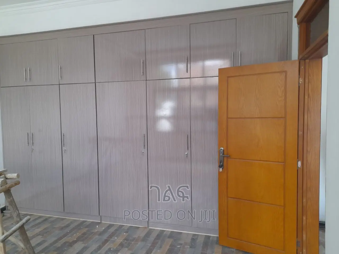 5bdrm House in የግል, Bole for sale