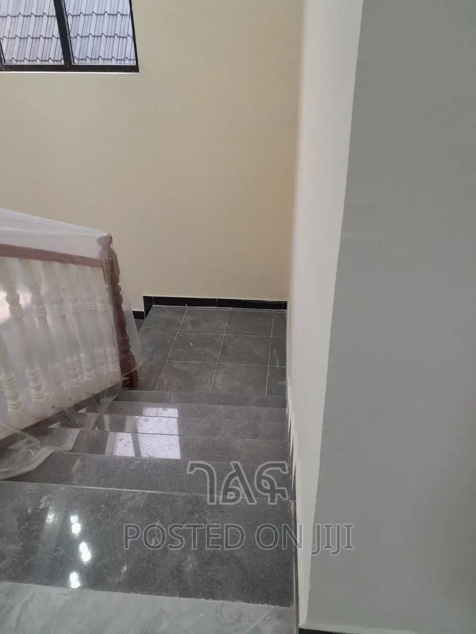 5bdrm House in የግል, Bole for sale