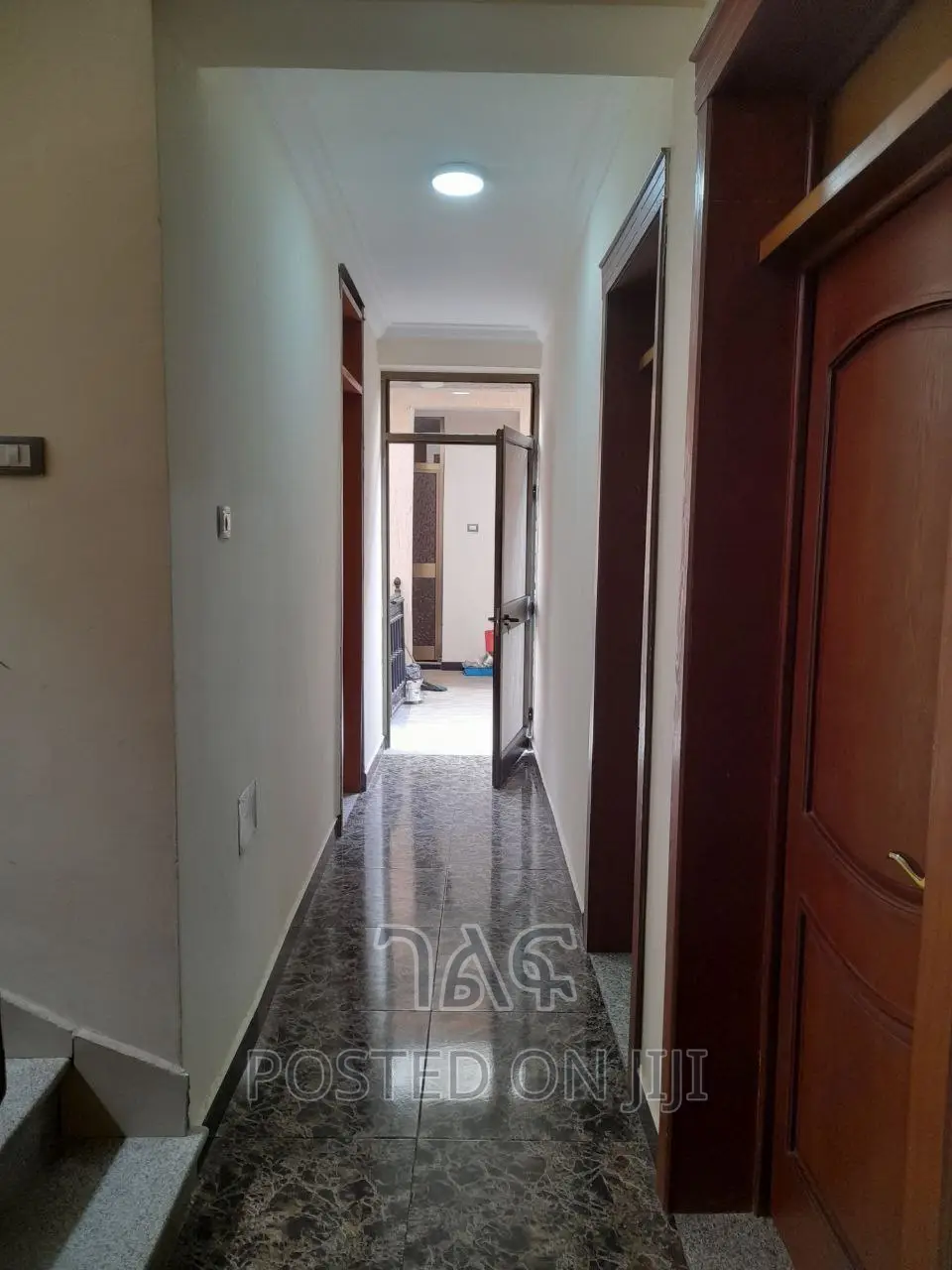 5bdrm House in የግል, Bole for sale