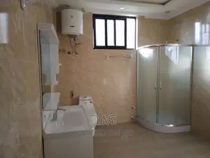 6bdrm House in የግል, Bole for sale