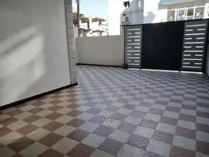 6bdrm House in የግል, Bole for sale