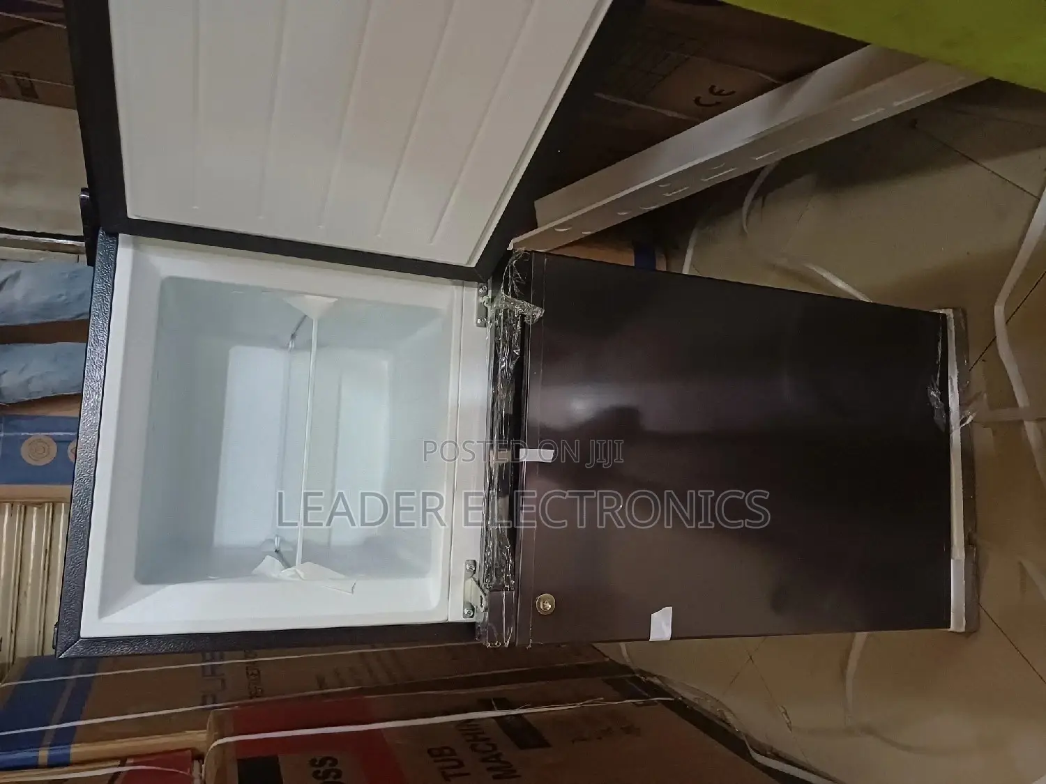 Media Refrigerator 187 Liter