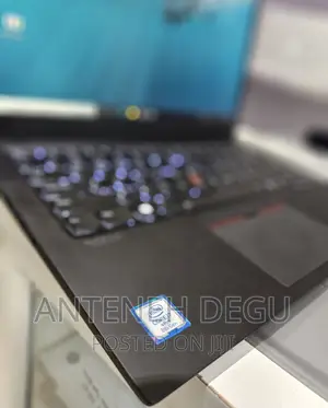 Photo - New Laptop Lenovo ThinkPad X1 Carbon 16GB Intel Core I7 SSD 512GB