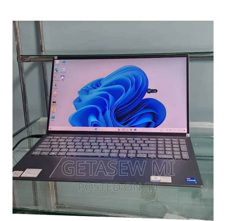 New Laptop Dell Inspiron 15 16GB Intel Core I7 SSD 512GB