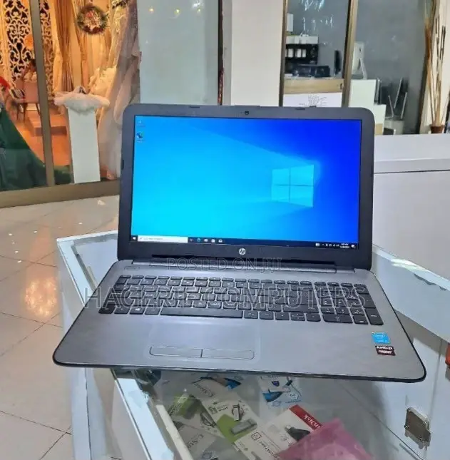 New Laptop HP Stream Notebook 8GB Intel Core I5 HDD 1T