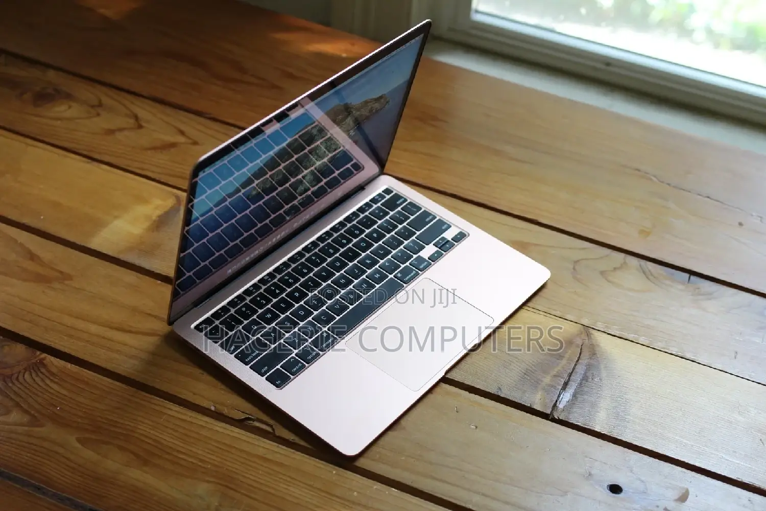 New Laptop Apple MacBook Air 2020 8GB Intel Core i5 SSD 512GB