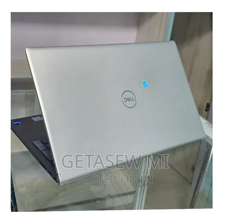 New Laptop Dell Inspiron 15 16GB Intel Core I7 SSD 512GB