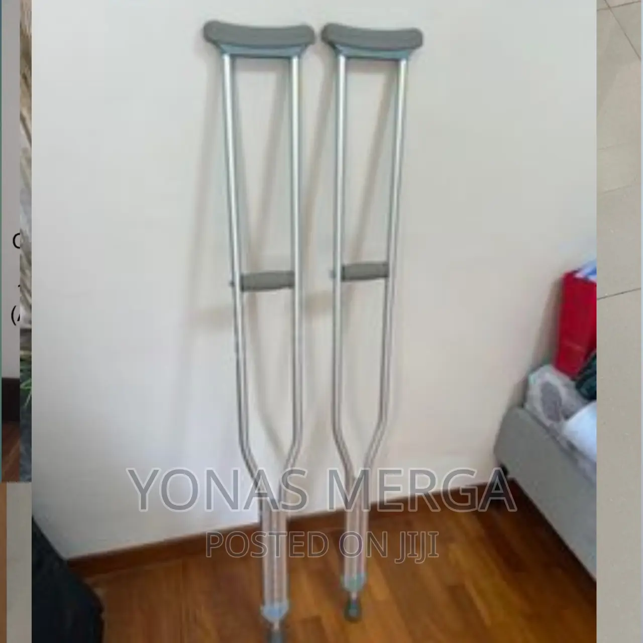 Crutches Strong, Durable Have Good Weight Bearing Capacity