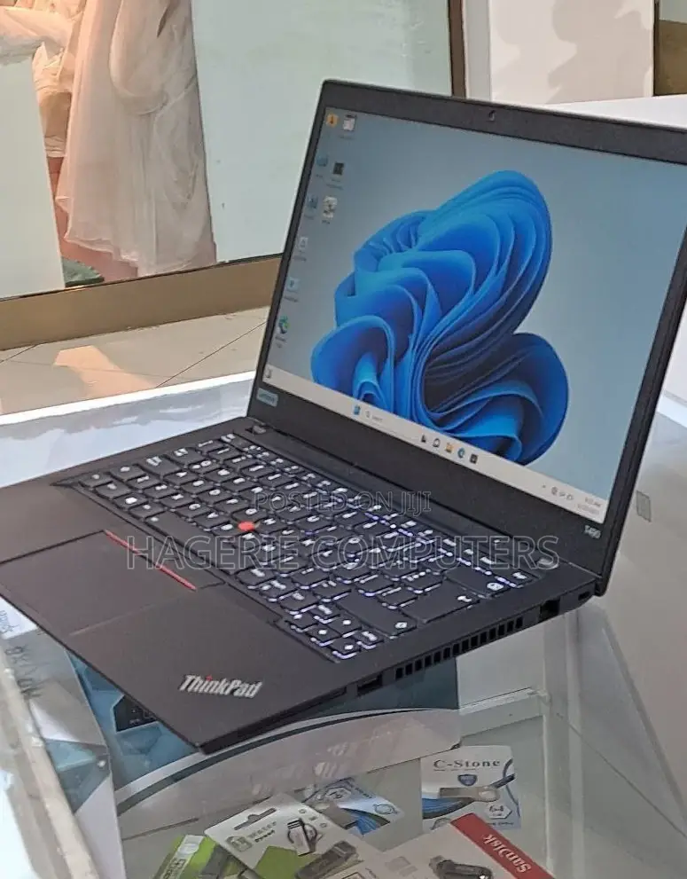 New Laptop Lenovo Thinkpad T490s 16GB Intel Core I7 SSD 512GB