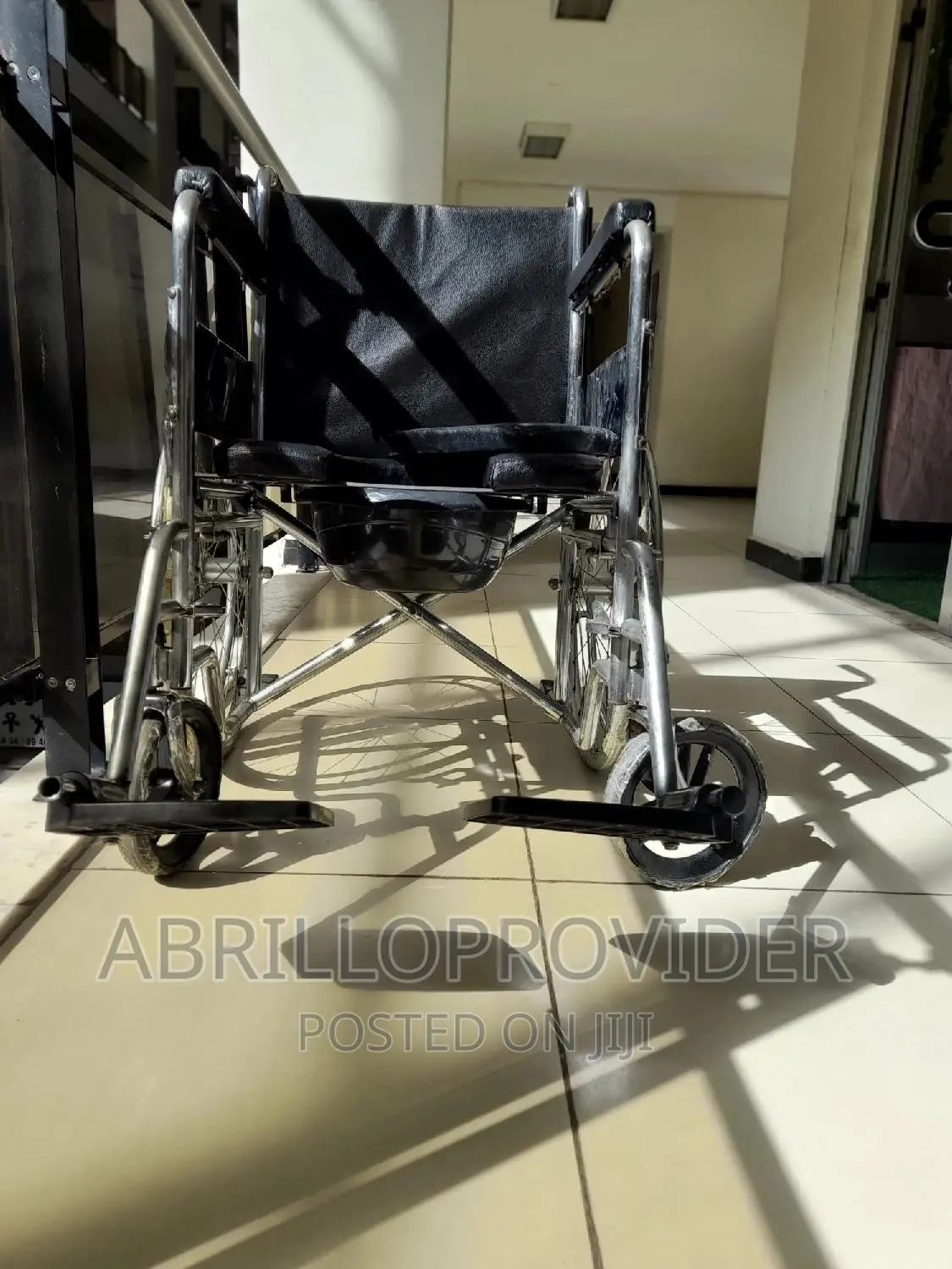 Toilet Used Wheelchair[Wheelchair[Wheelchair]Wheelchair