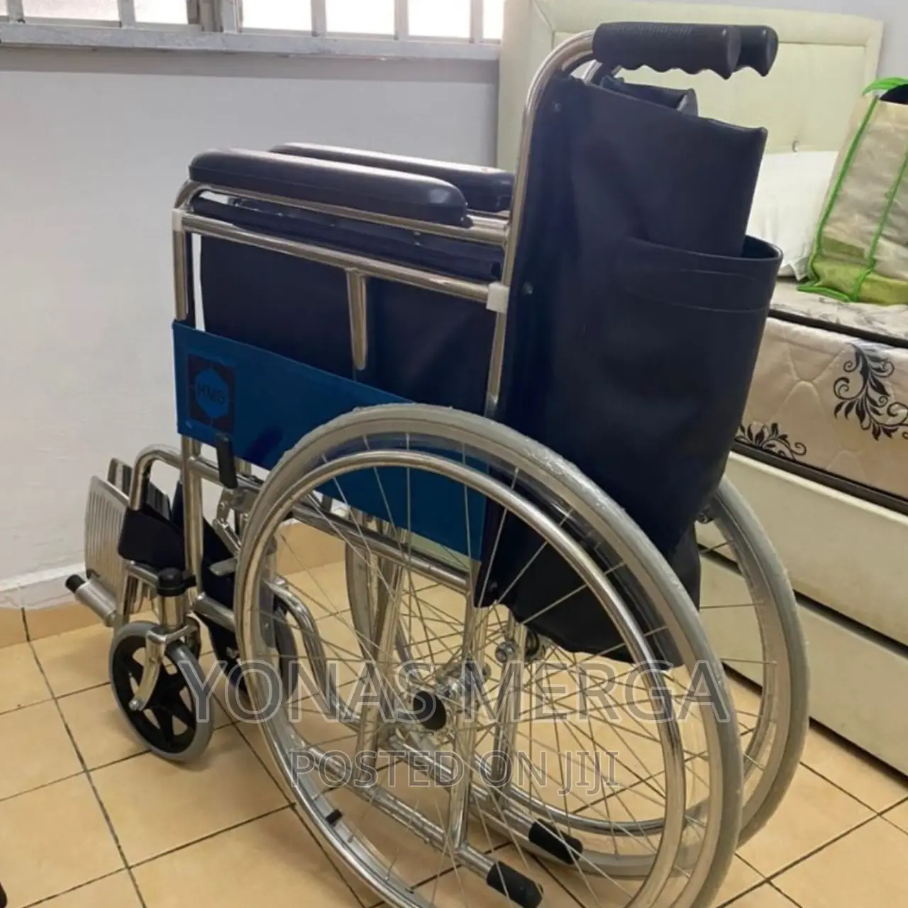Wheelchair for Disables and Elderly (Grey)Comfort Wheelchair
