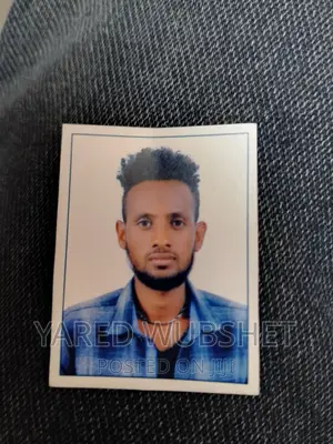 Photo - Online Sales Person