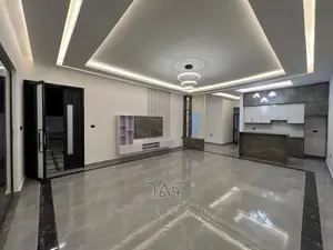 5bdrm Villa in የግል, Bole for sale